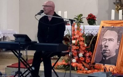 KF Neunkirchen feiert mit Liedermacher Jo Jasper